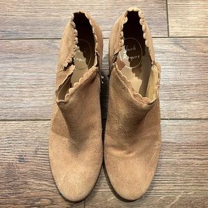 Womens Tan Jack Rogers Heeled Ankle Boots Size 10